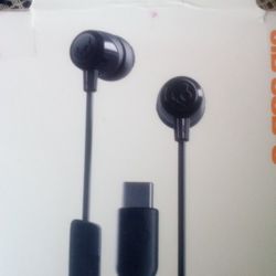 Headphones With Microphone. Entrance Usb-C. New!! In Box!! Firm Price.