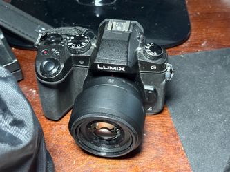 LUMIX G85