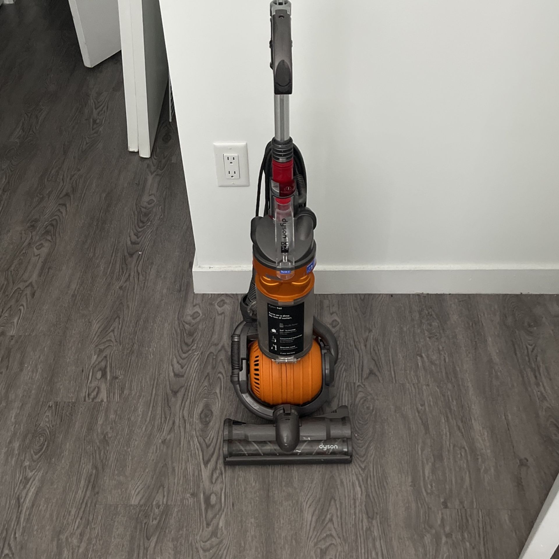 Dyson DC24 Vacuum
