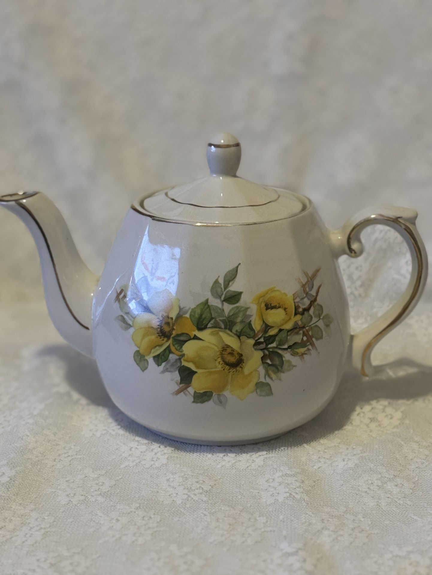 Ellgreave Yellow Floral Design