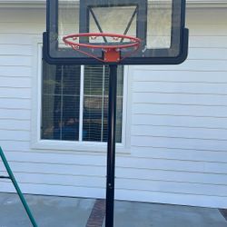 Basketball Hoop 