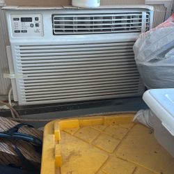 Window Ac/ Heater 