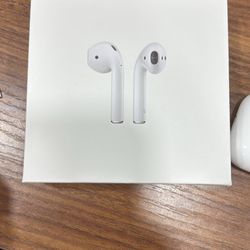 Apple AirPods 
