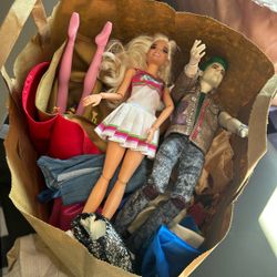 Bag Barbie Stuff Including Zombies