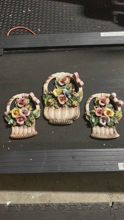 Wall decoration Capodimonte