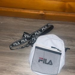 Fils Crossbody