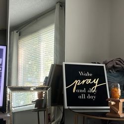 Mirrors And Glass Table With Decor
