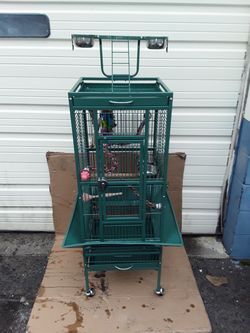 Well Made Bird Cage in Hammertone Green Paint.18" X 18"X 60"Tall.