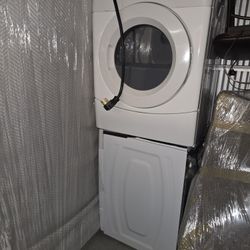 Amana Stack Washer And Dryer 