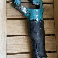 Makita Reciprocating Saw 18V Brushless -Needs Repair