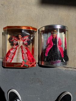 Happy Holidays Barbie Special Edition Set of 2