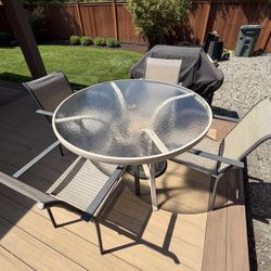 Patio Round Table