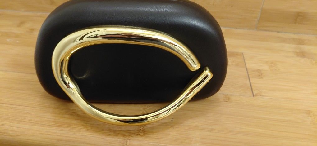 Brand new shoulder bag . Crossbody Evening Clutch chain Design handbag purse 