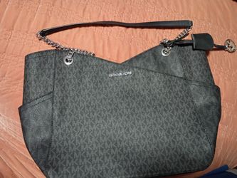 MICHAEL KORS PURSE (NEW)