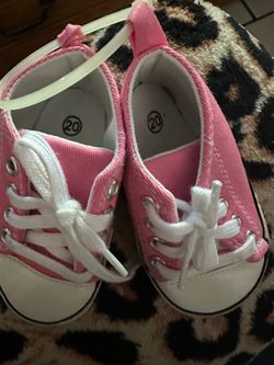 Toddler shoes 6 pairs
