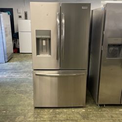 Frigidaire Gallery French Door Refrigerator J05 