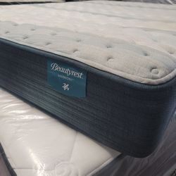 Queen Sizes Mattress 
