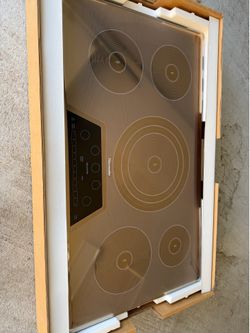Thermador 36” induction cooktop