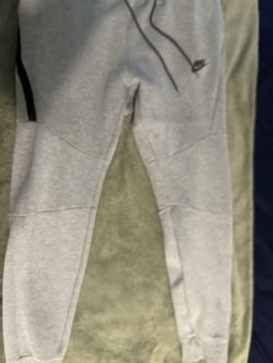 Nike tech sweat pants men’s medium