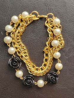 Bracelet $5