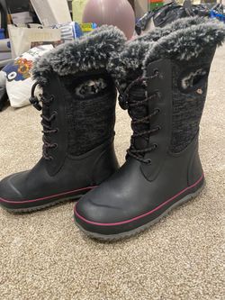 Girls Size 4 Warm, Waterproof Boots $15