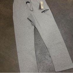 🔥 FEAR OF GOD ESSENTIALS SWEATPANTS – DARK OATMEAL – SIZE L (NEW)