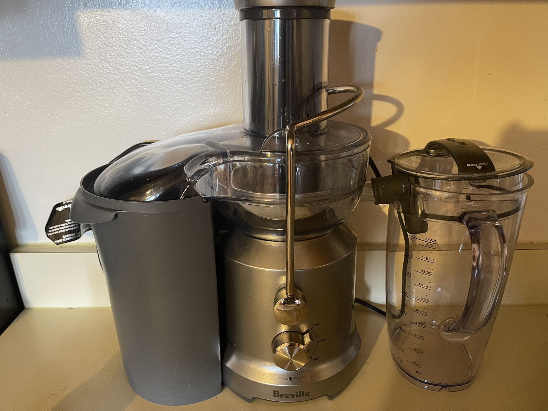 Breville - Juice Fountain Cold Electric Juicer - Silver