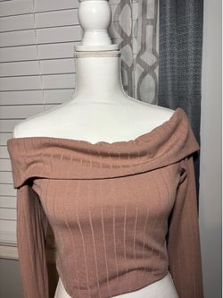 off the shoulder cropped long sleeve
