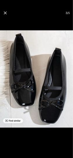 Ballet flats