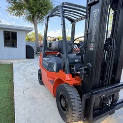 Toyota forklift 5000 pound