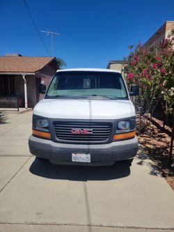 GMC savana 2500