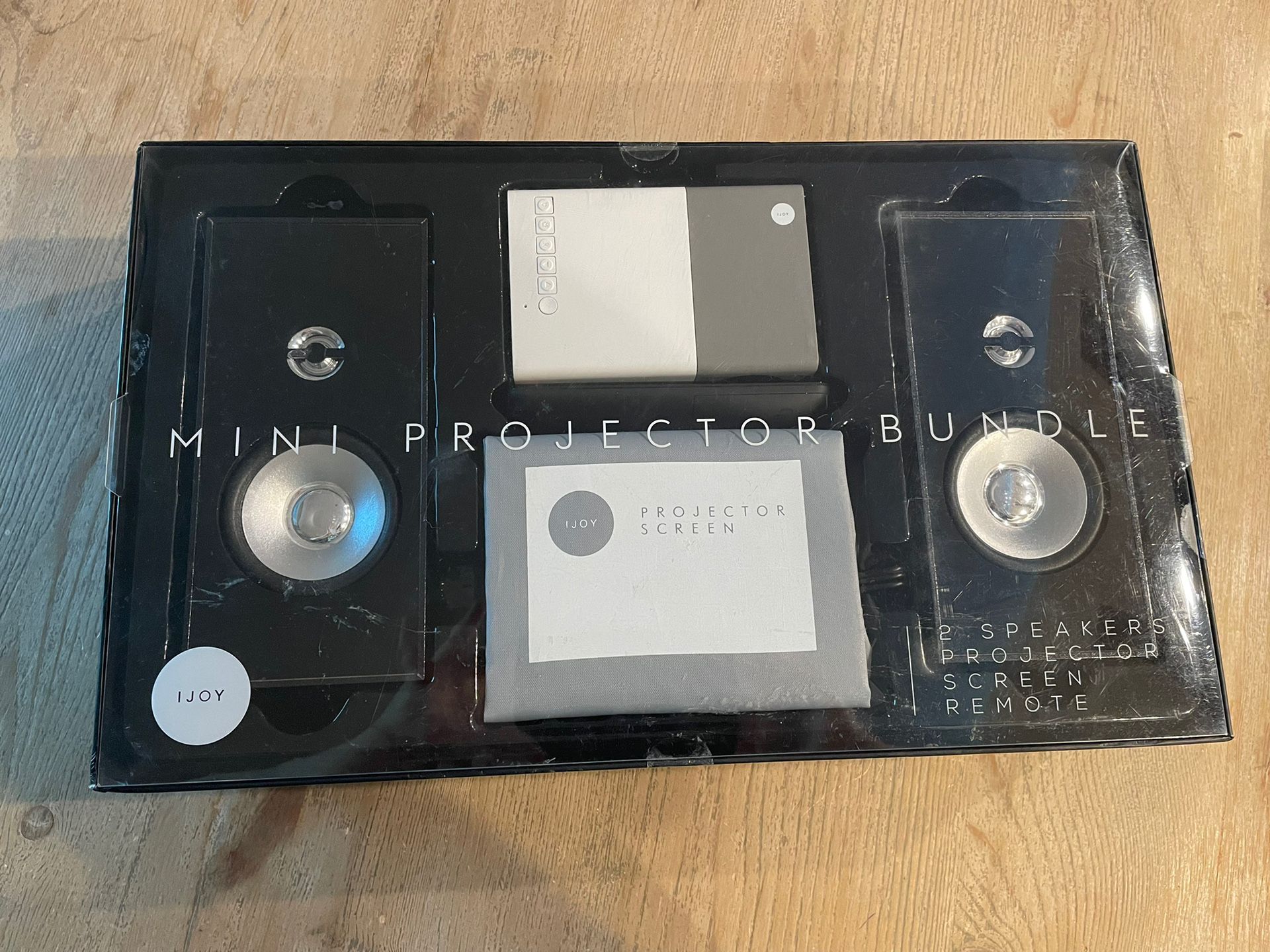 Ijoy Mini Projector Bundle