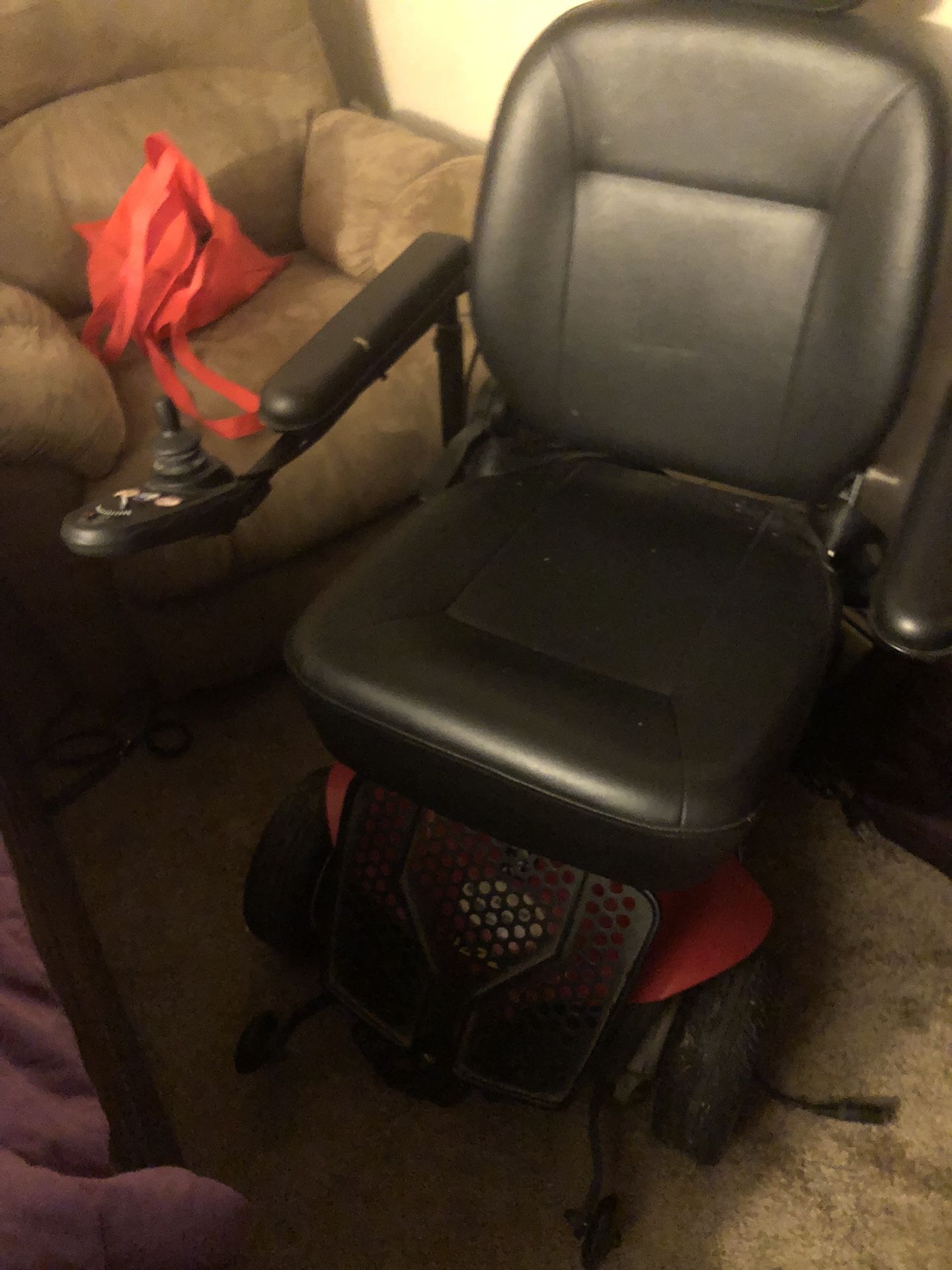 jazzy power chair
