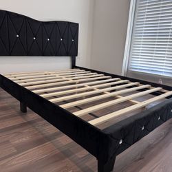 Brand New Tufted Platform Bed With 10” Plush Mattress (Free Delivery)