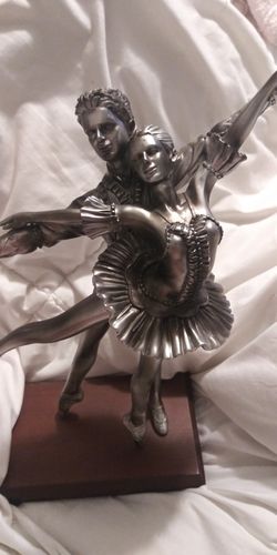 Ballerina couple