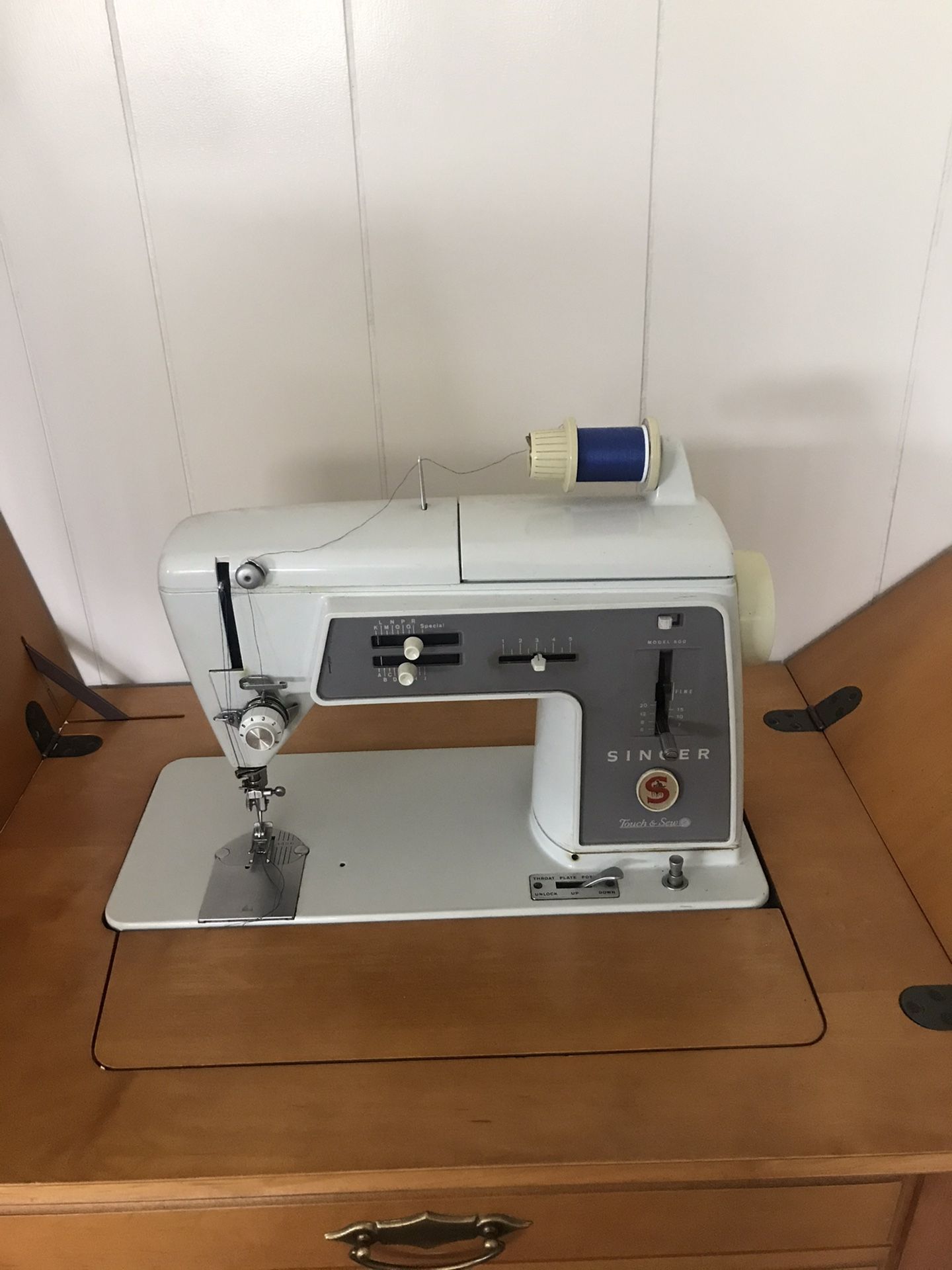 Machine sewer antique SINGER