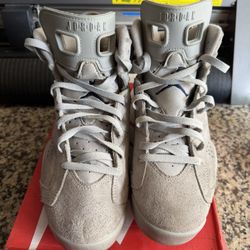 Retro Jordan 6s Georgetowns