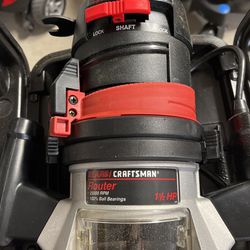 Sears craftsman Router And Case And Bits 