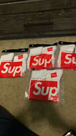 Supreme socks