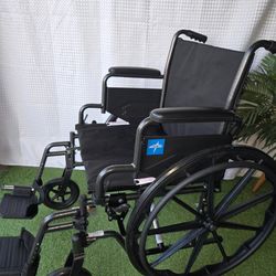 Medline Comfortable Folding Wheelchair with Swing-Back Desk-Length Arms and Swing-Away Footrests