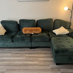 Green Living Room Couch With Pillows