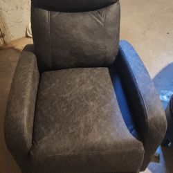 Recliner 