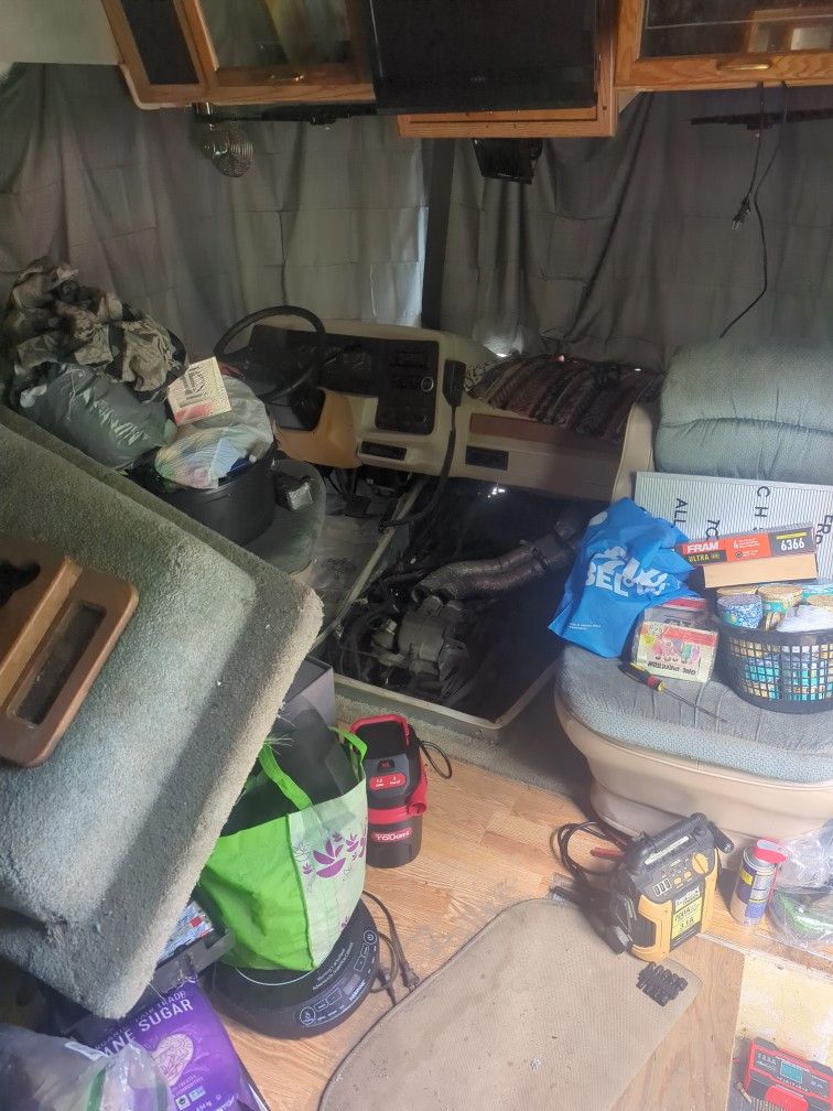 1996 National Tropi-Cal Motorhome