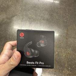 Beats fit PRO Headphones 