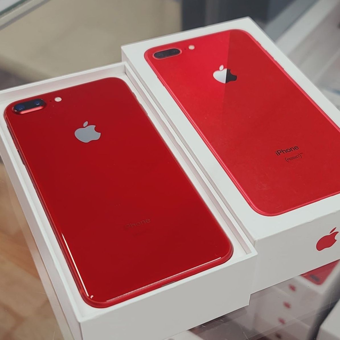 iPhone 8 Plus Red