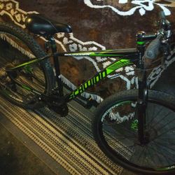 Schwinn Boundary Mountain Bike