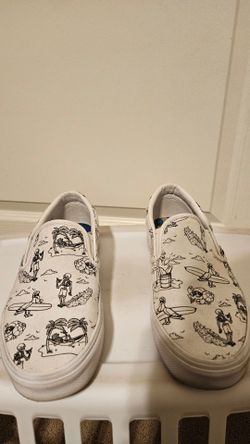 Vans 9.5 white and black