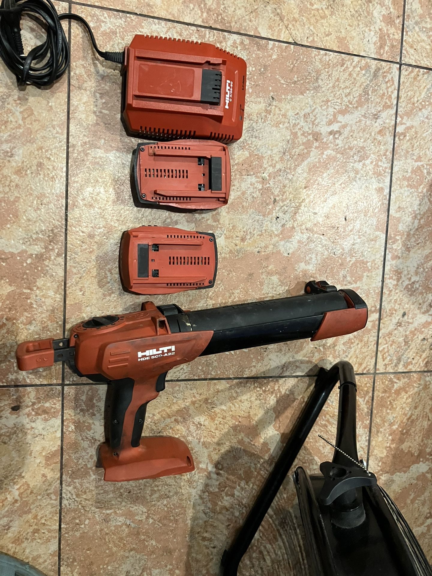 HILTI HDR 500-a22 Cordless Adhesive Dispenser/Epoxy