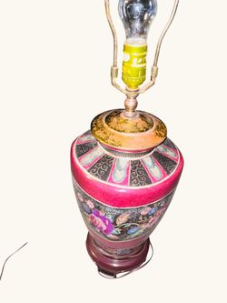 Vintage Asian Ceramic Urn Table Lamp