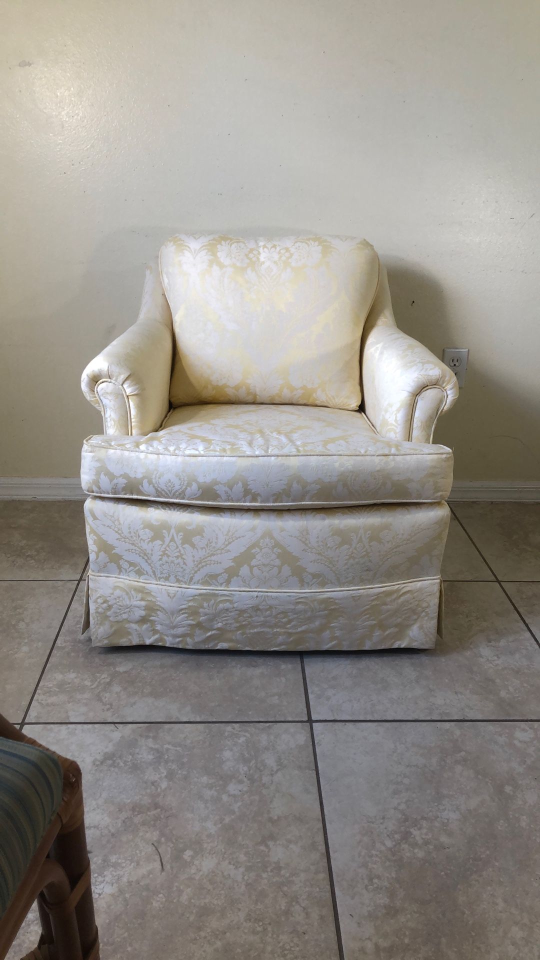 Vintage Yellow & White Upholstered Club Accent Lounge Chair